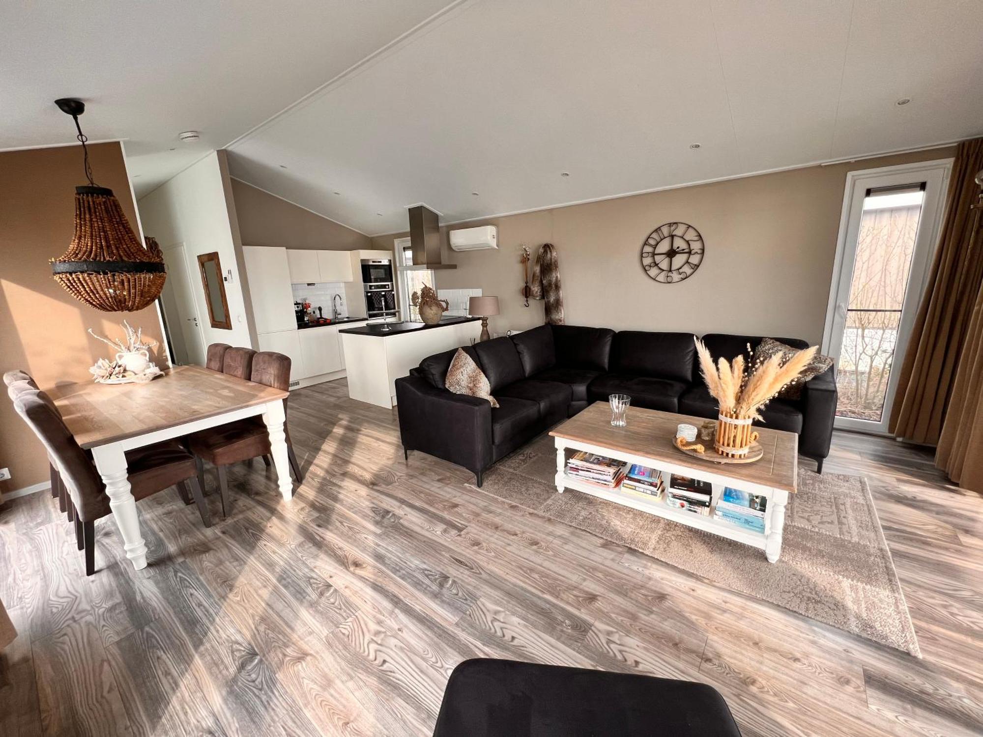 Vakantie Villa Markermeer 보벤카스펠 외부 사진